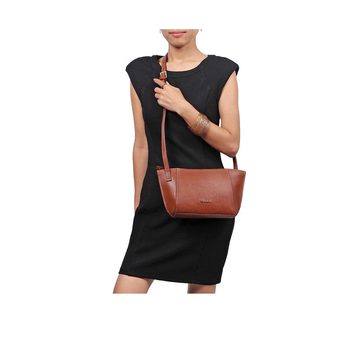 Beth 06 Tan Leather Crossbody
