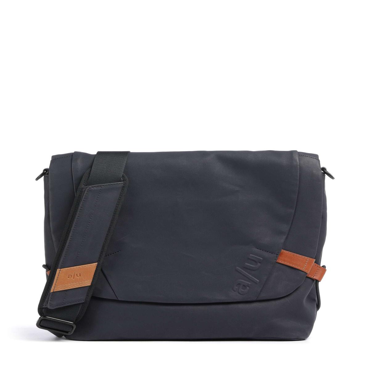 Aunts & Uncles Japan Matsumoto Messenger bag night blue